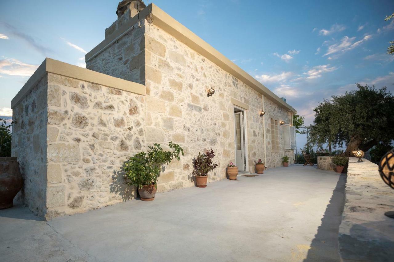 Margarita'S Stone House Apartment Platanos  Exterior photo