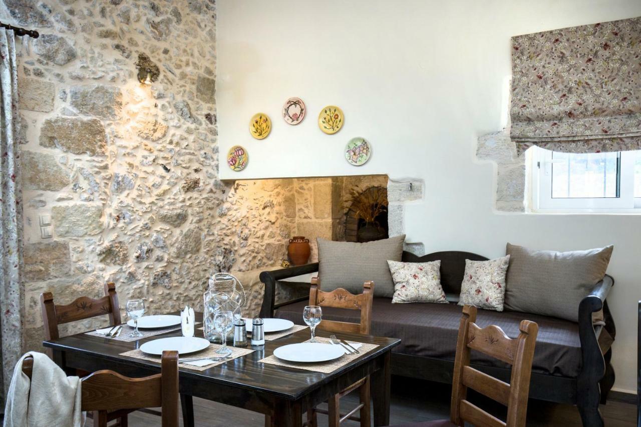 Margarita'S Stone House Apartment Platanos  Exterior photo