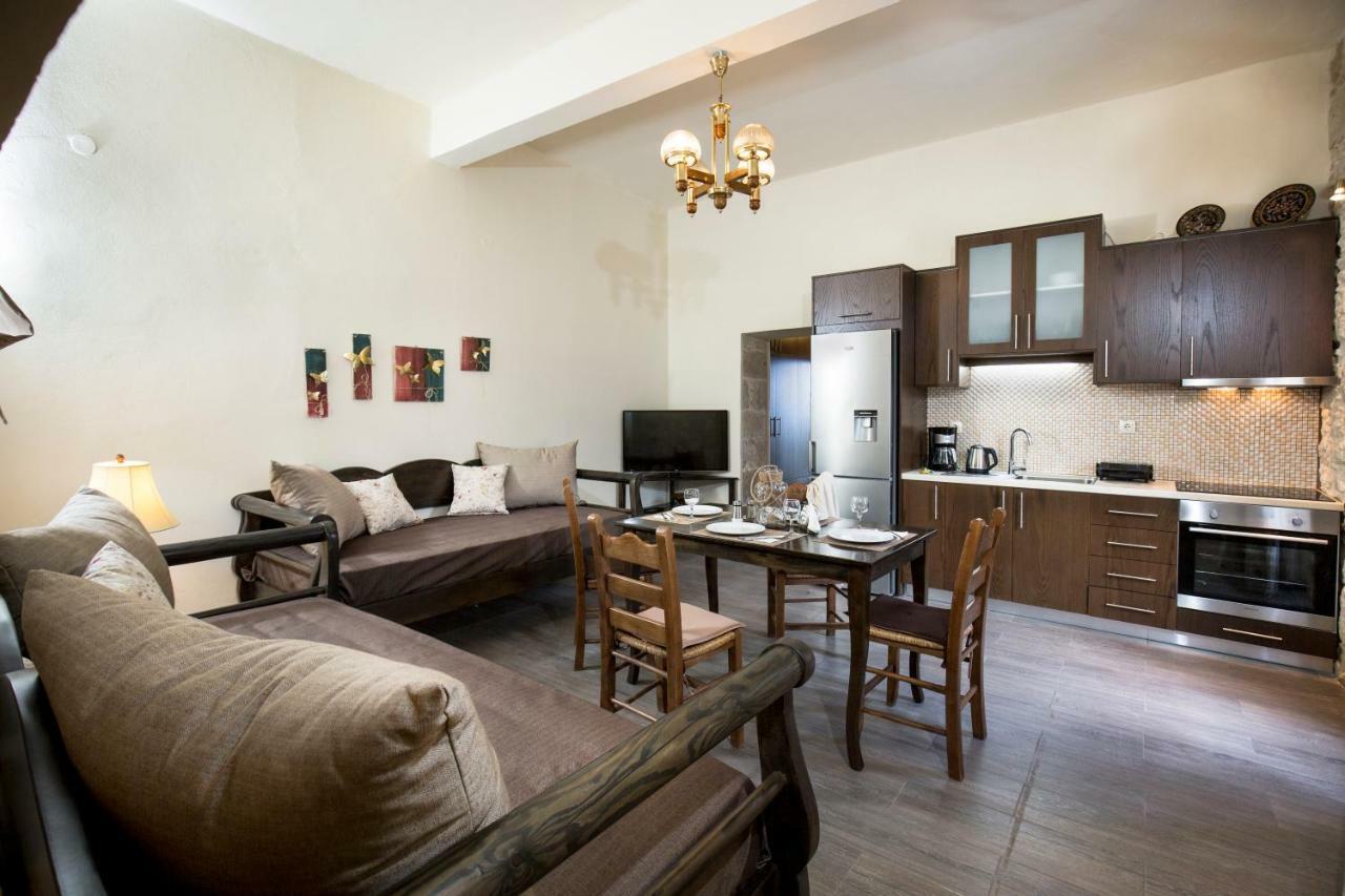 Margarita'S Stone House Apartment Platanos  Exterior photo