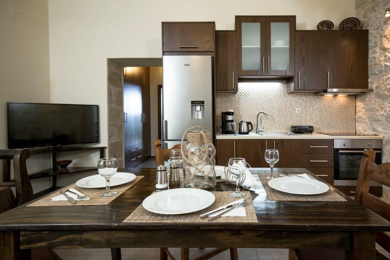 Margarita'S Stone House Apartment Platanos  Exterior photo