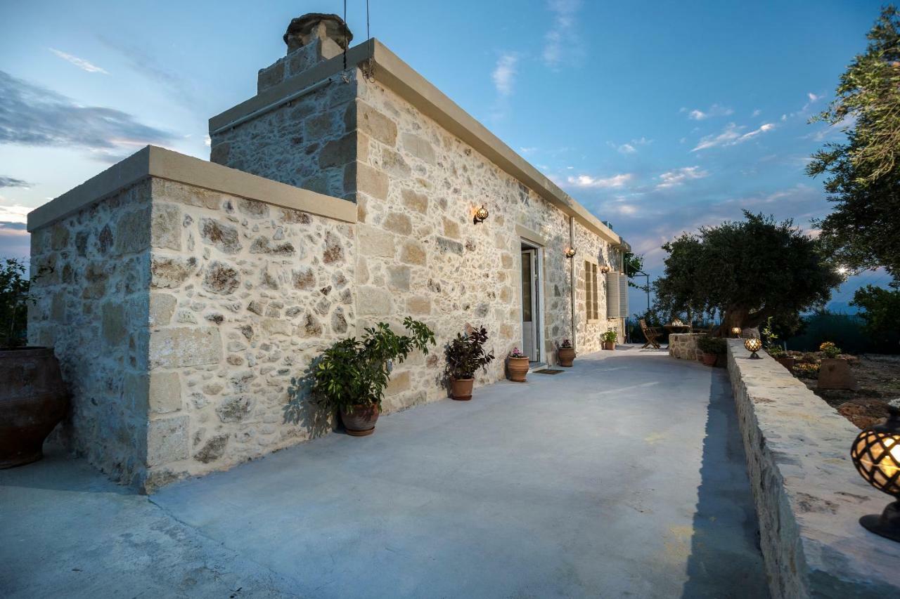 Margarita'S Stone House Apartment Platanos  Exterior photo