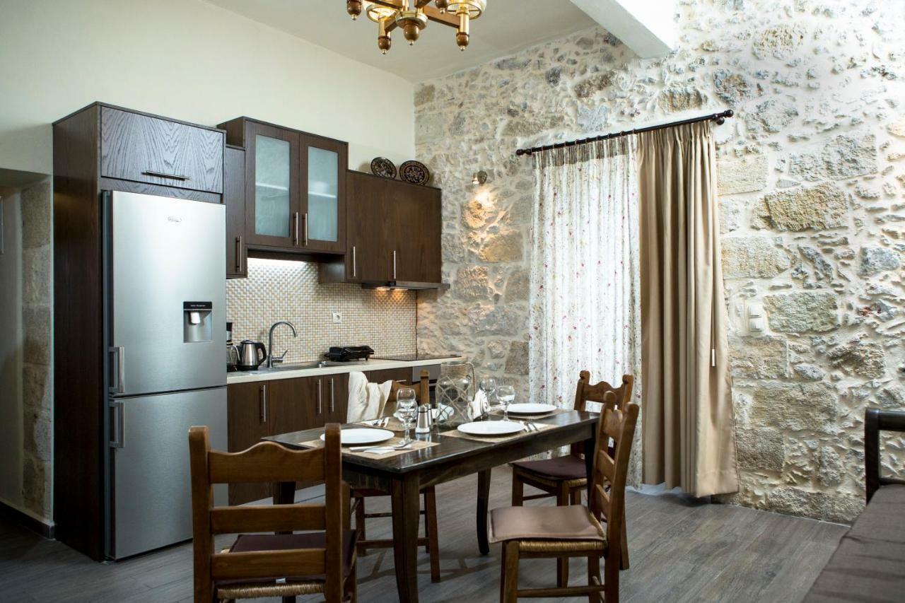 Margarita'S Stone House Apartment Platanos  Exterior photo
